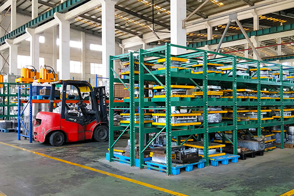 Buffet Chafing Dishes Production Workshop