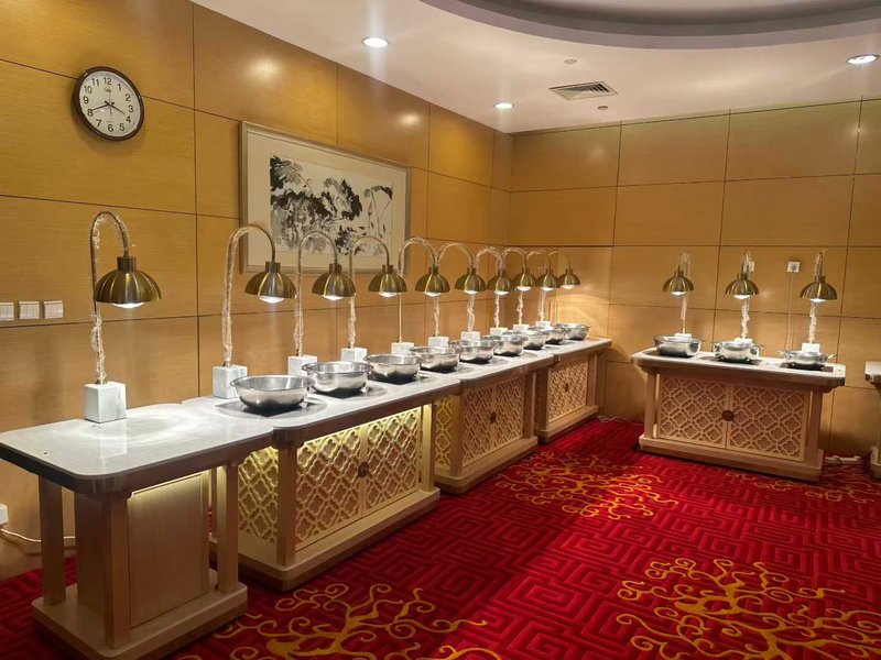 Buffet Stove Maintaining Food Temperature